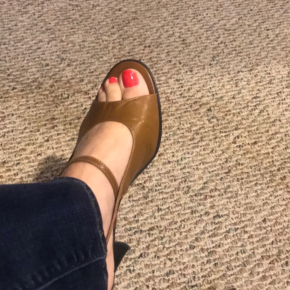 Shoes - Picture 2 of 6